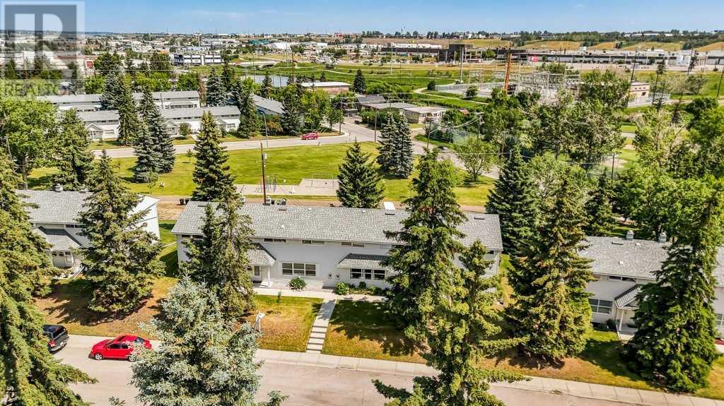 Single Family House for Sale in  Merrill Drive NE Winston Heights/Mountview Calgary 