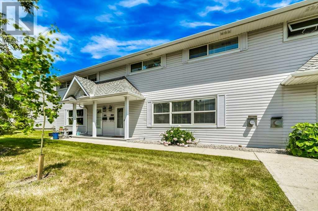 Single Family House for Sale in  Merrill Drive NE Winston Heights/Mountview Calgary 