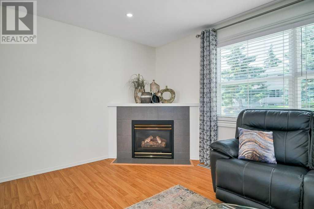 Single Family House for Sale in  Merrill Drive NE Winston Heights/Mountview Calgary 