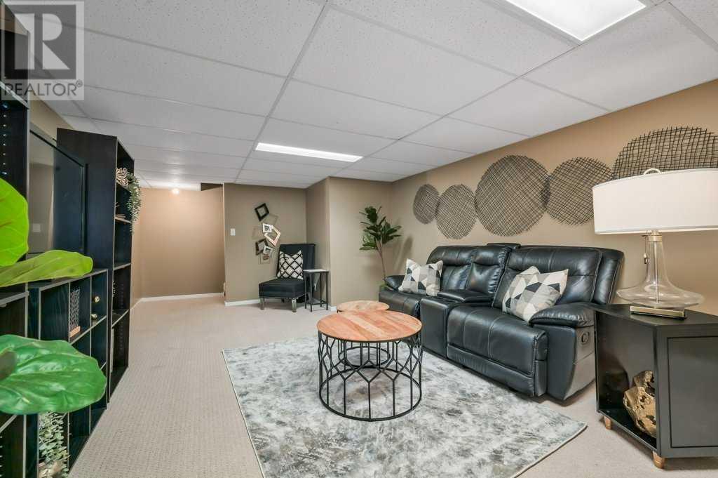 Single Family House for Sale in  Merrill Drive NE Winston Heights/Mountview Calgary 