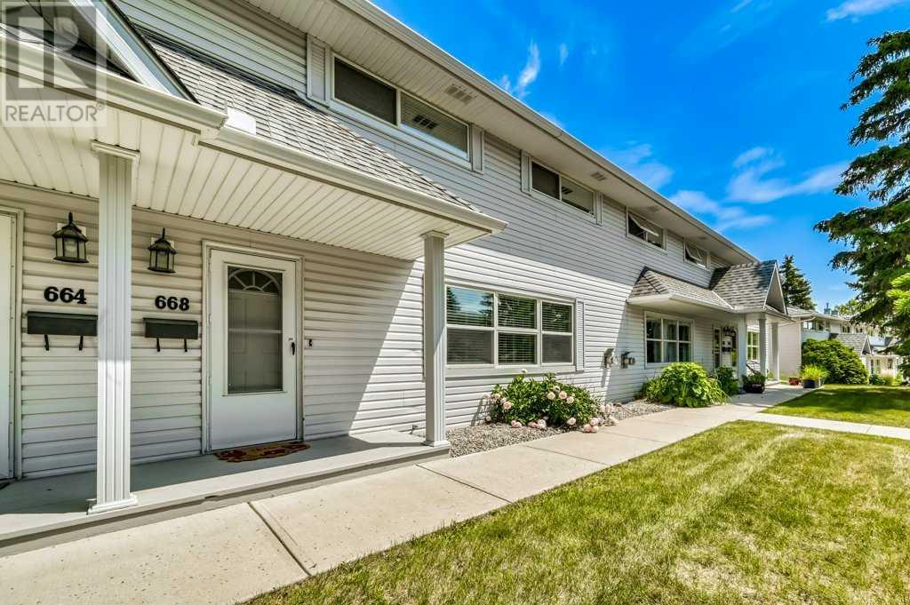 Single Family House for Sale in  Merrill Drive NE Winston Heights/Mountview Calgary 