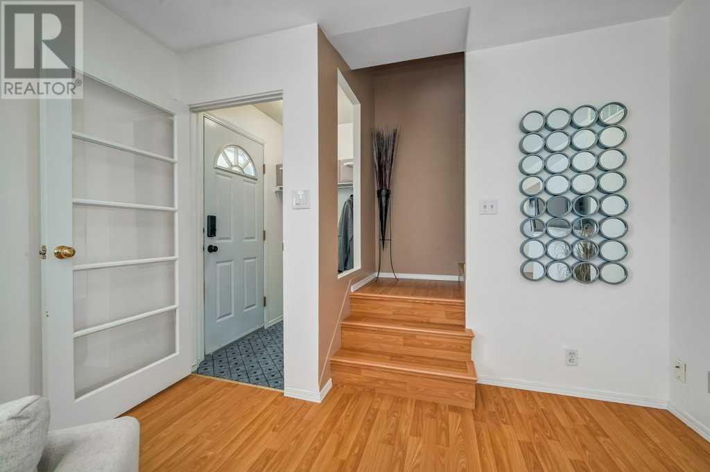 Single Family House for Sale in  Merrill Drive NE Winston Heights/Mountview Calgary 