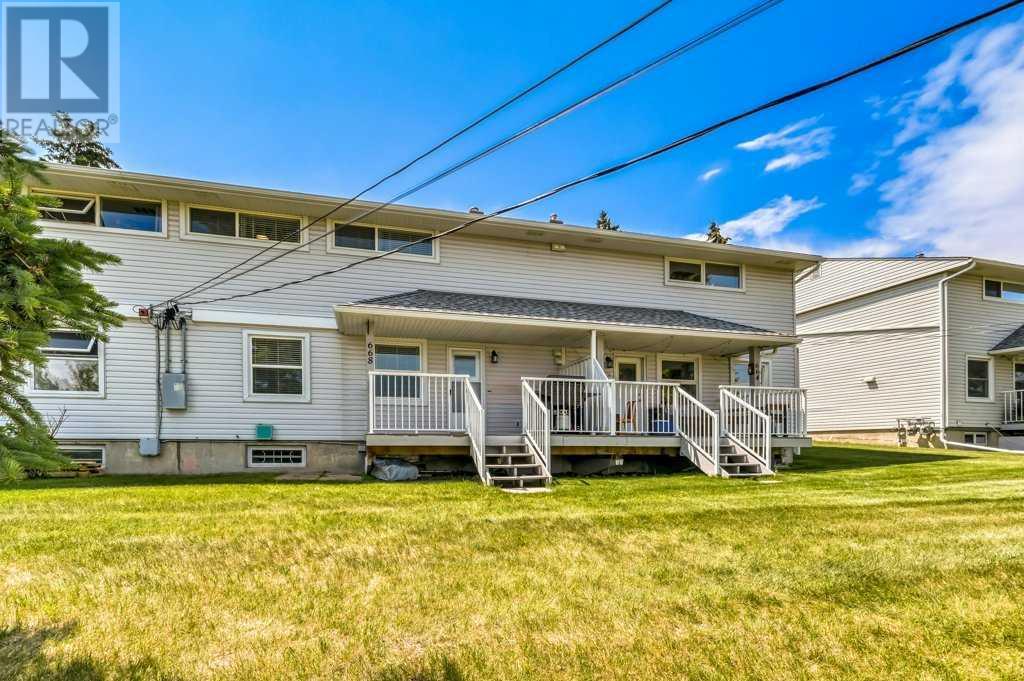 Single Family House for Sale in  Merrill Drive NE Winston Heights/Mountview Calgary 