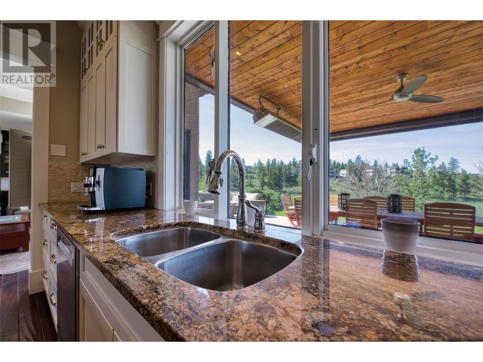 Photo 25 of 1117 Crawford Road, Kelowna BC