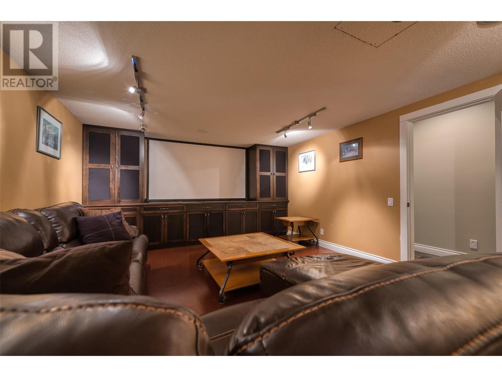 Photo 31 of 1117 Crawford Road, Kelowna BC