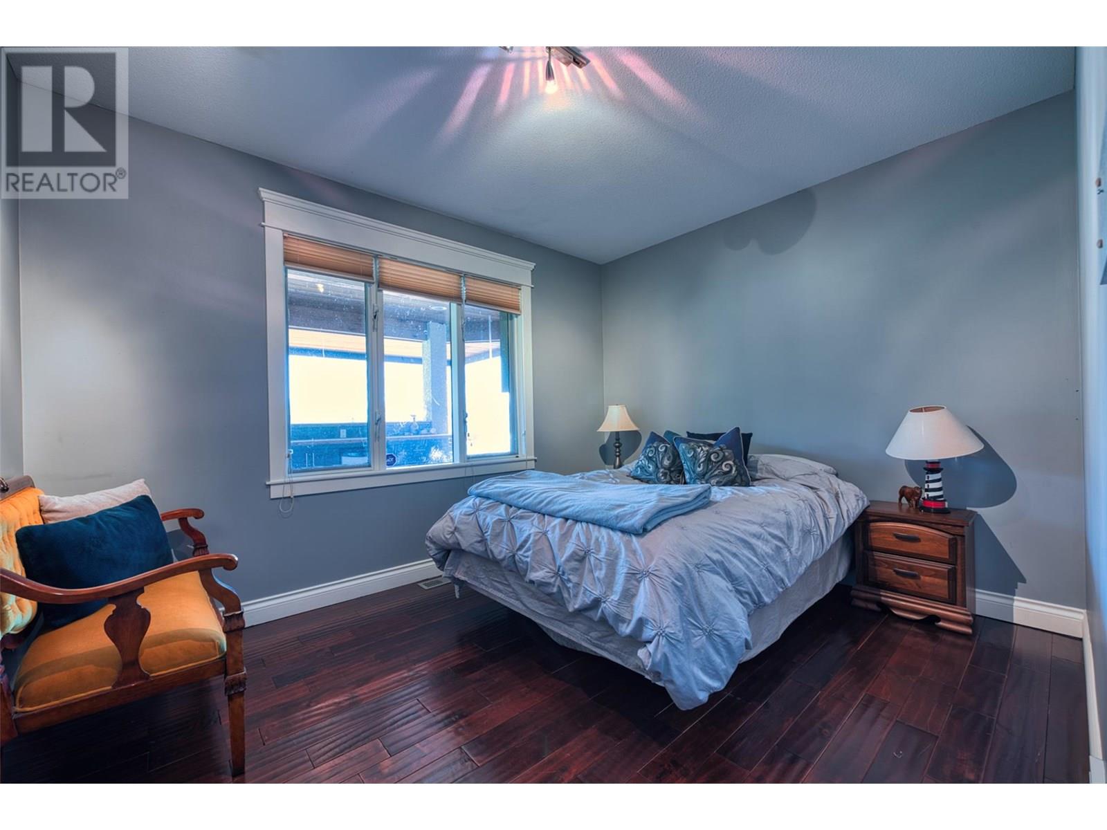 Photo 7 of 1117 Crawford Road, Kelowna BC