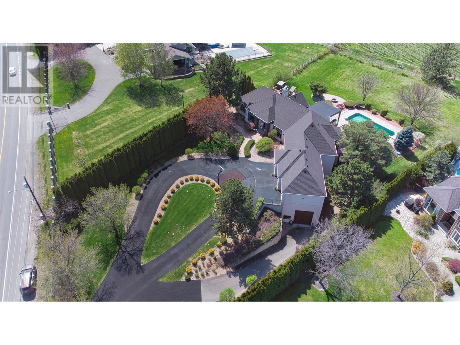 Photo 24 of 1117 Crawford Road, Kelowna BC