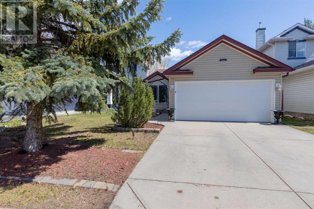 Single Family House 3 Level for Sale in  Somercrest Gardens SW Somerset Calgary 
