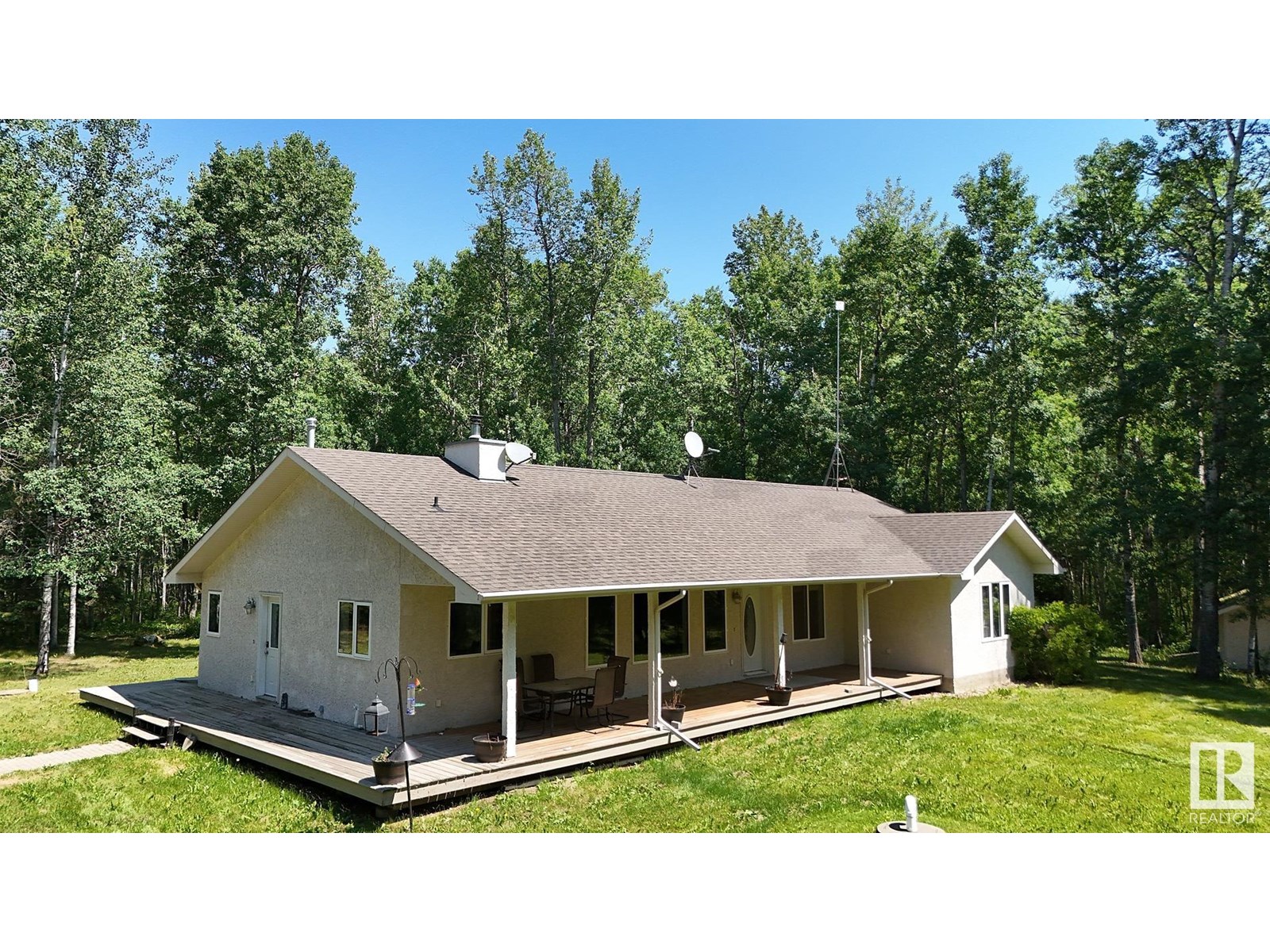 Photo 2 of 9 53220 Rge Road 25, Rural Parkland County AB