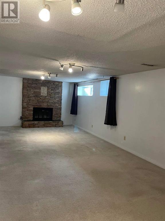 140 Rundleridge Road NE, Calgary, Alberta