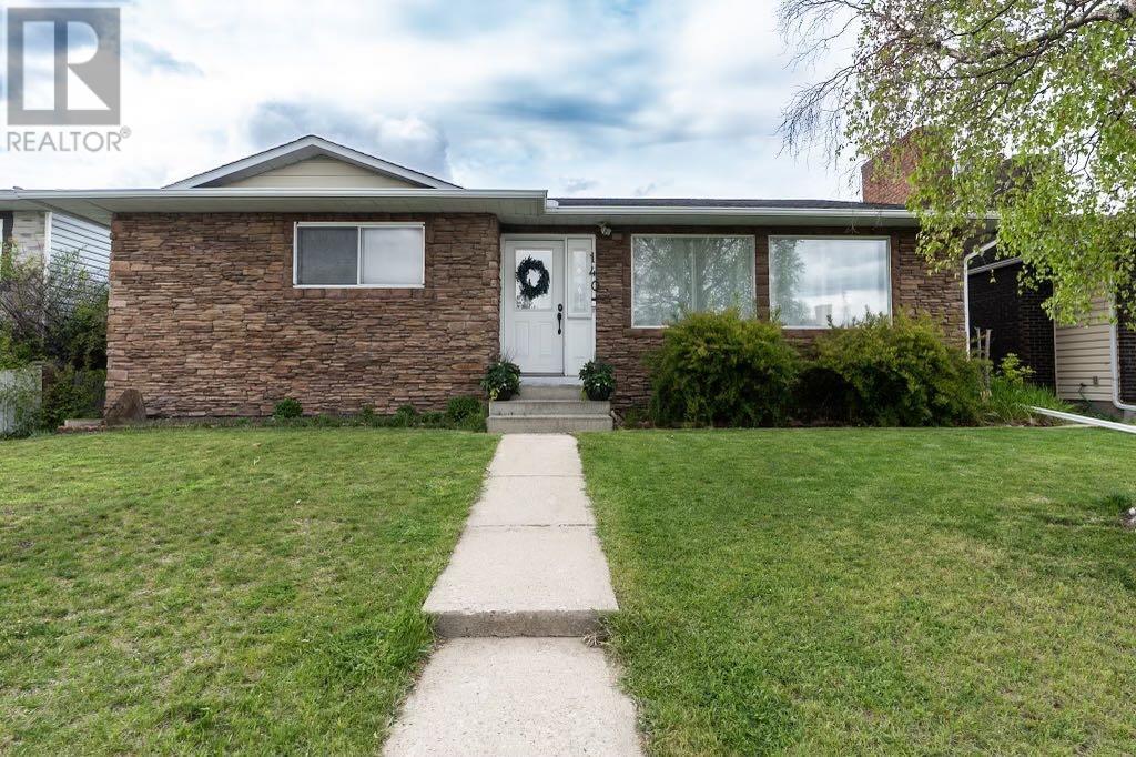 Single Family House Bungalow for Sale in  Rundleridge Road NE Rundle Calgary 