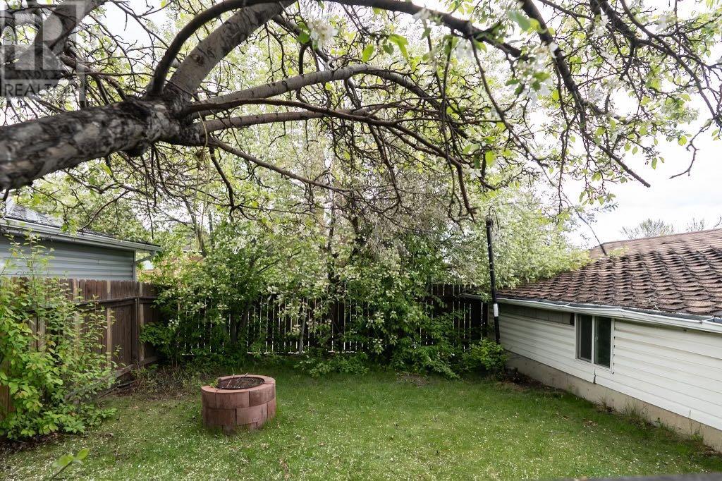 Single Family House Bungalow for Sale in  Rundleridge Road NE Rundle Calgary 