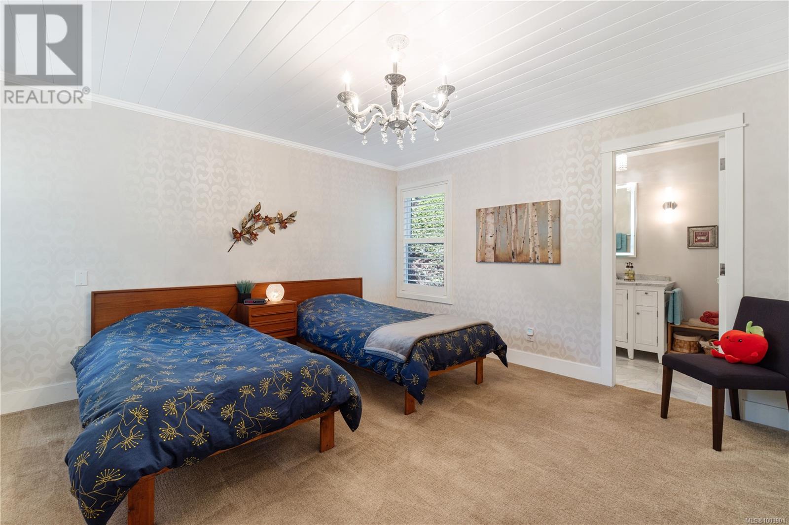 6039 Icarus Dr, Nanaimo