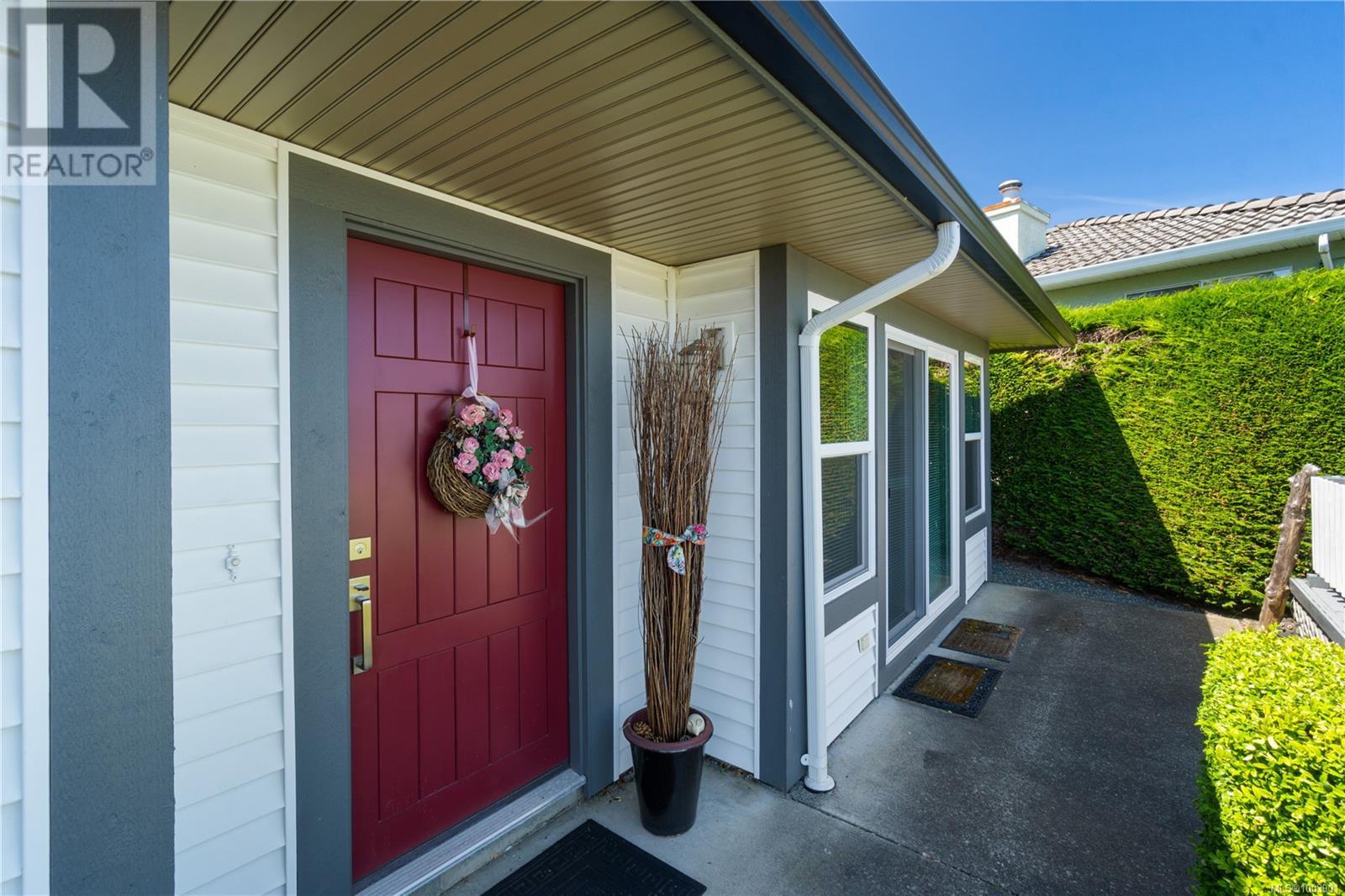 6039 Icarus Dr, Nanaimo