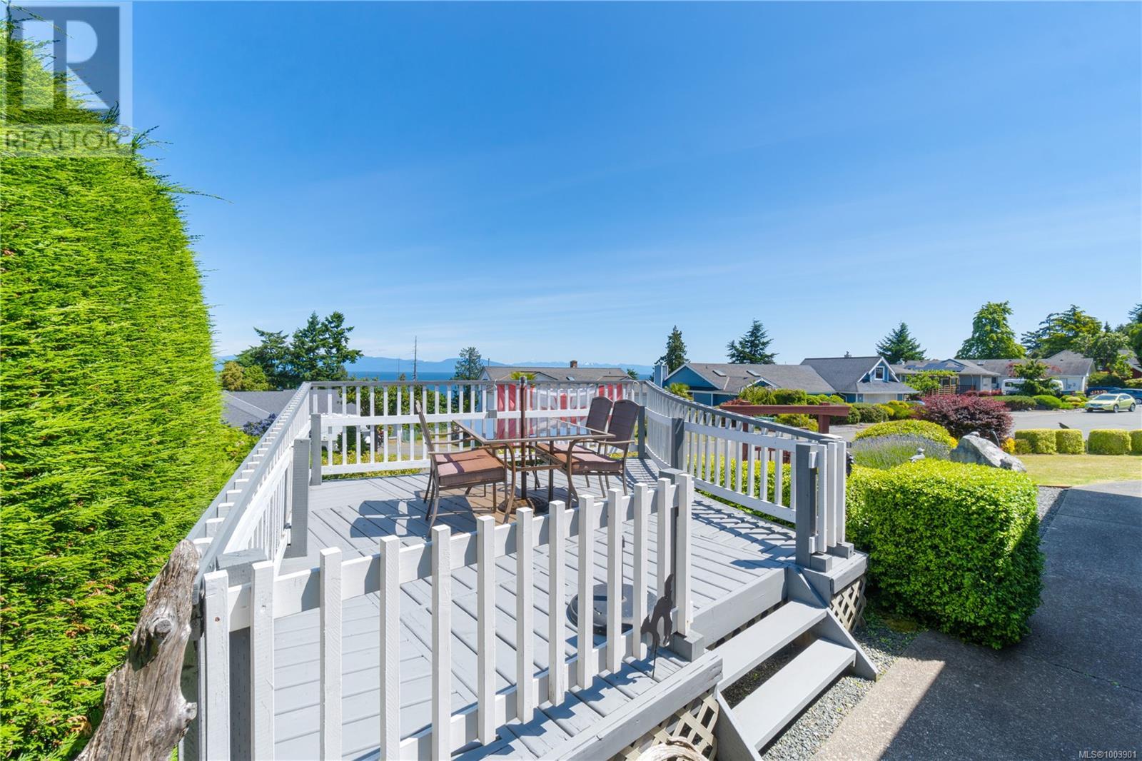 6039 Icarus Dr, Nanaimo