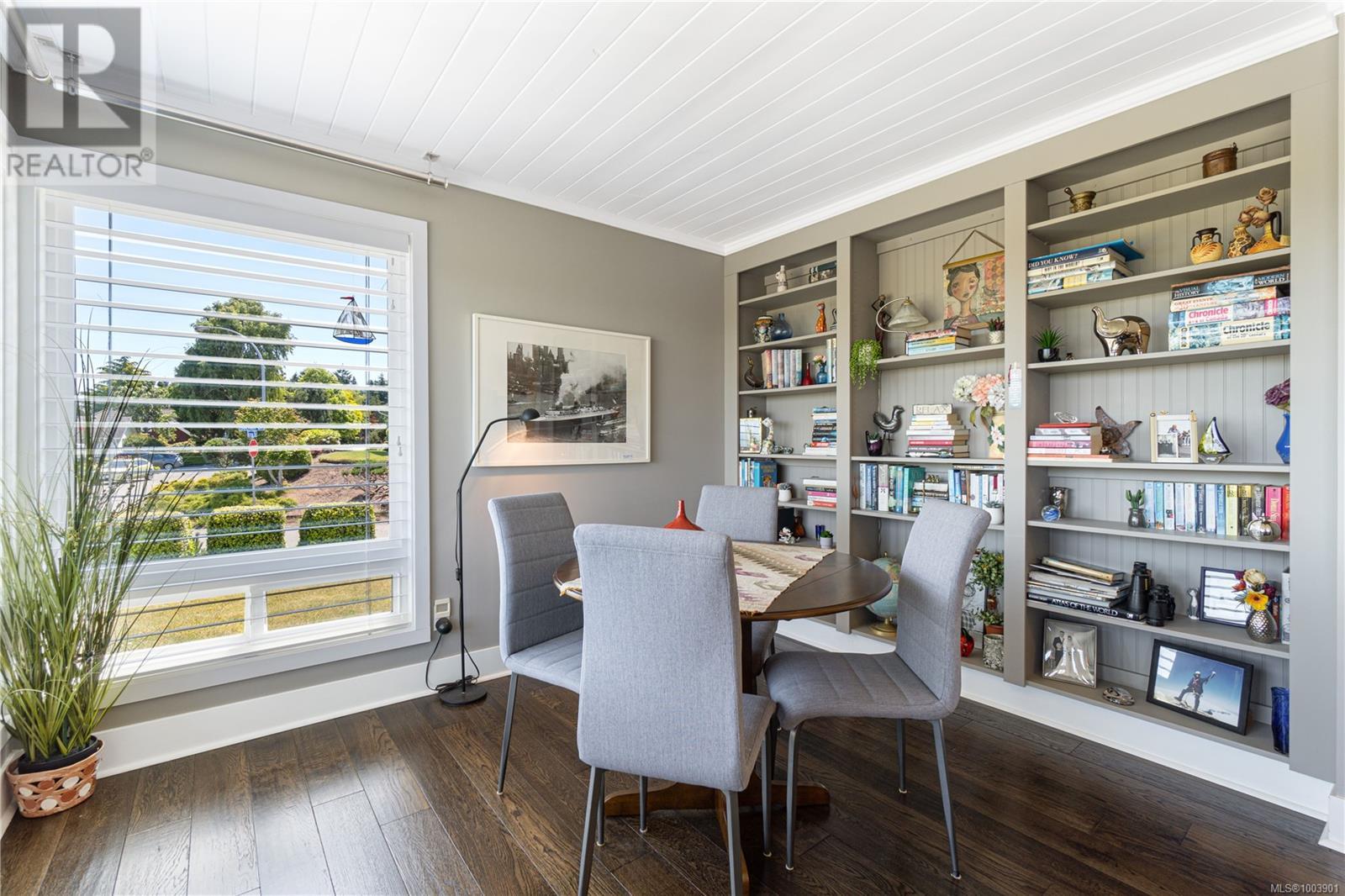 6039 Icarus Dr, Nanaimo