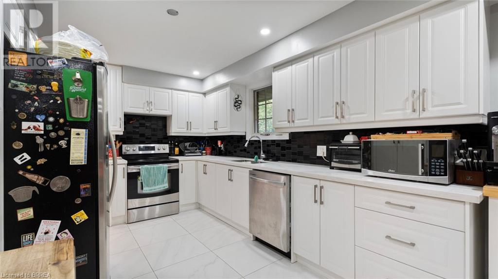 Photo 1 of 279 Cockshutt Road, Brantford ON