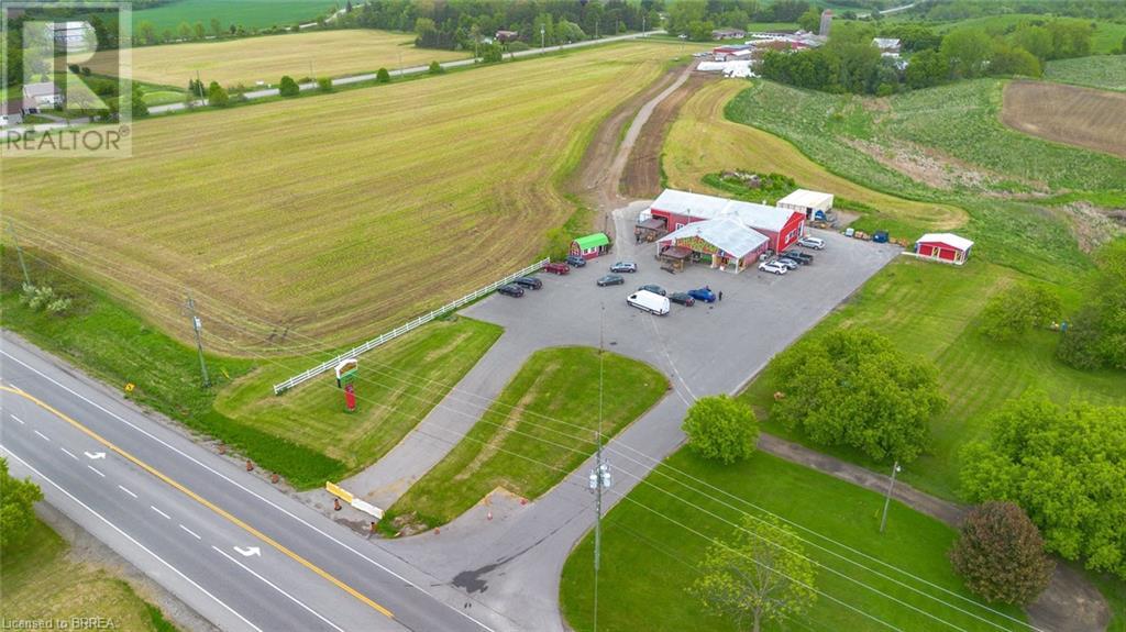 Photo 8 of 279 Cockshutt Road, Brantford ON