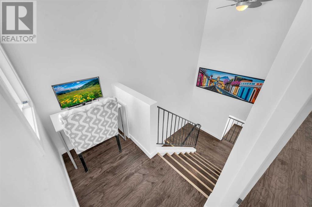 Single Family House 4 Level for Sale in   Beacham Way NW Beddington Heights Calgary 