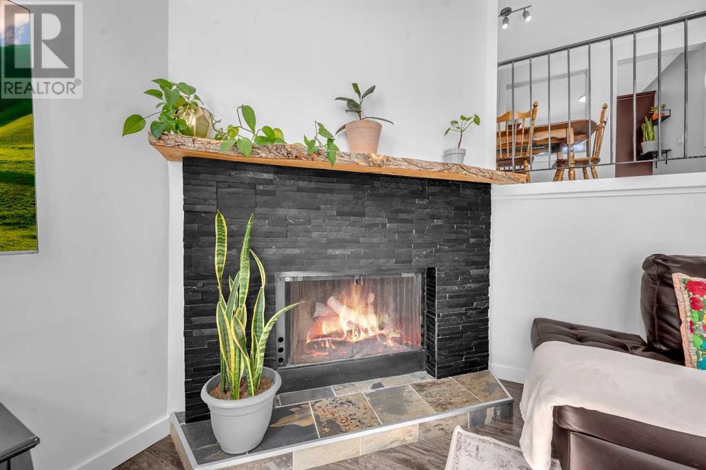 Single Family House 4 Level for Sale in   Beacham Way NW Beddington Heights Calgary 