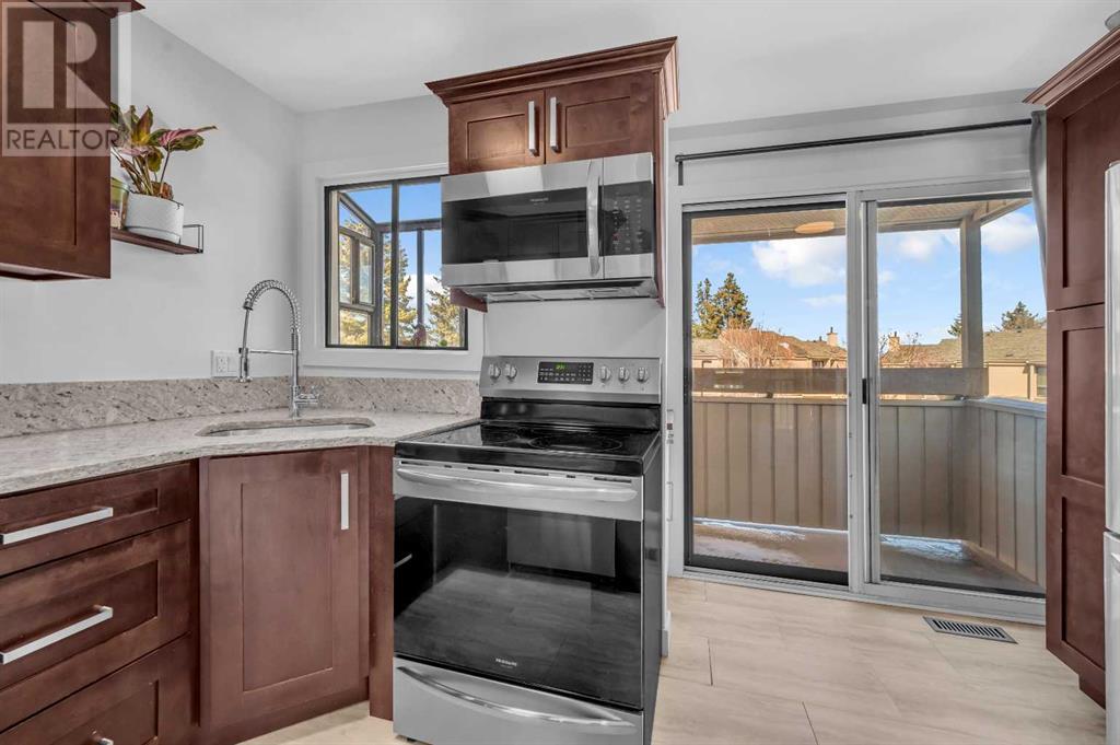 Single Family House 4 Level for Sale in   Beacham Way NW Beddington Heights Calgary 