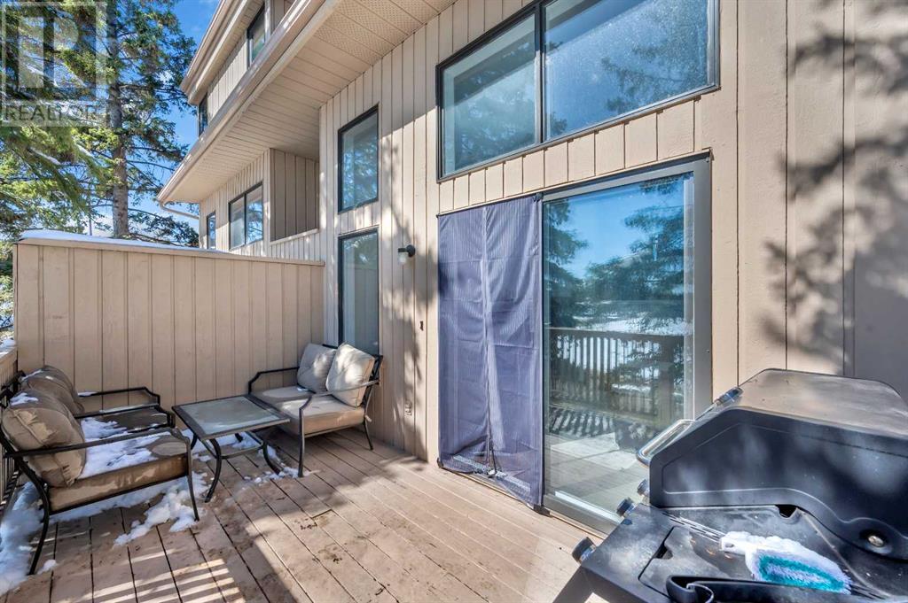Single Family House 4 Level for Sale in   Beacham Way NW Beddington Heights Calgary 