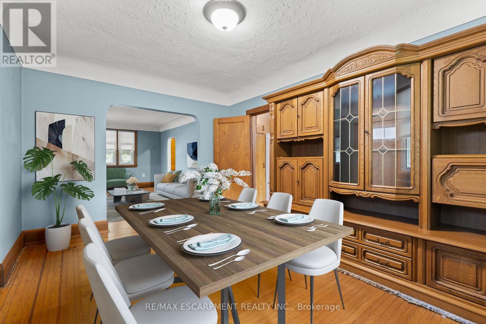 Photo 18 of 155 Balmoral Avenue S, Hamilton ON