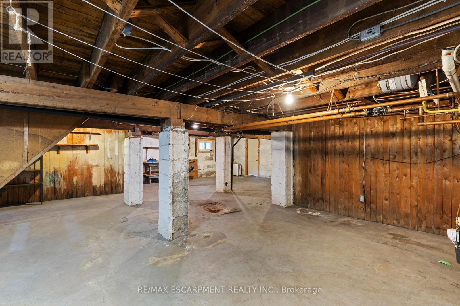 Photo 26 of 155 Balmoral Avenue S, Hamilton ON