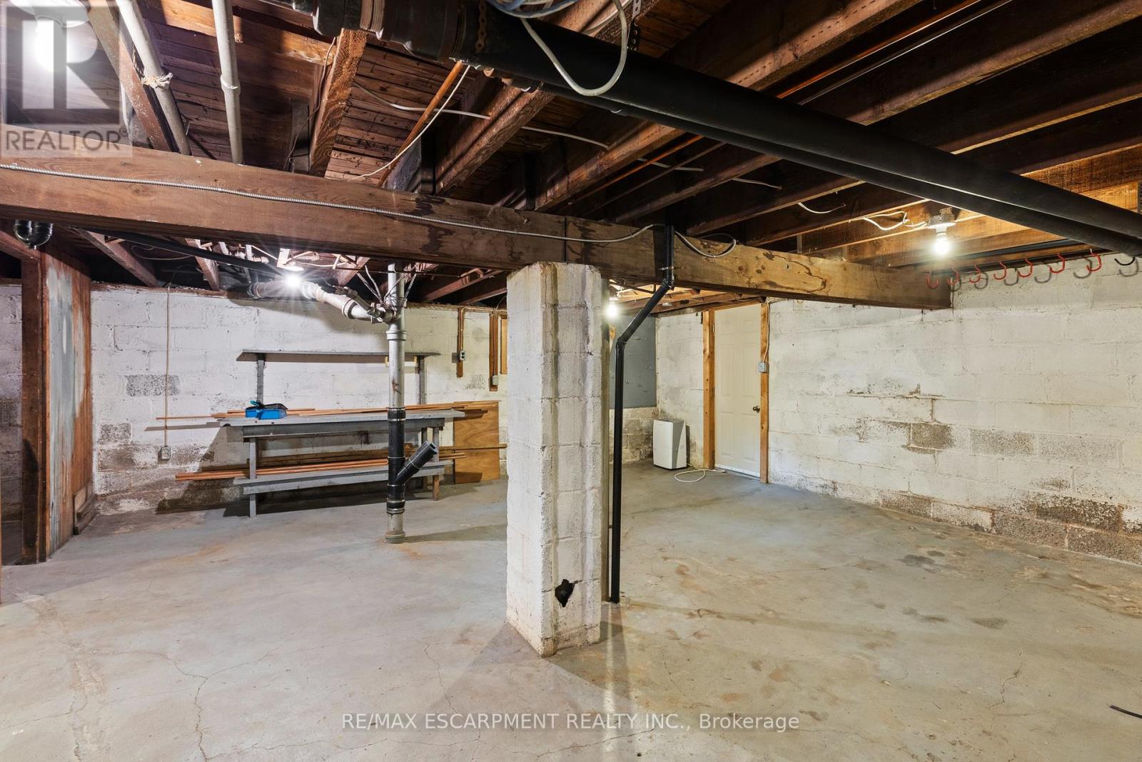 Photo 44 of 155 Balmoral Avenue S, Hamilton ON