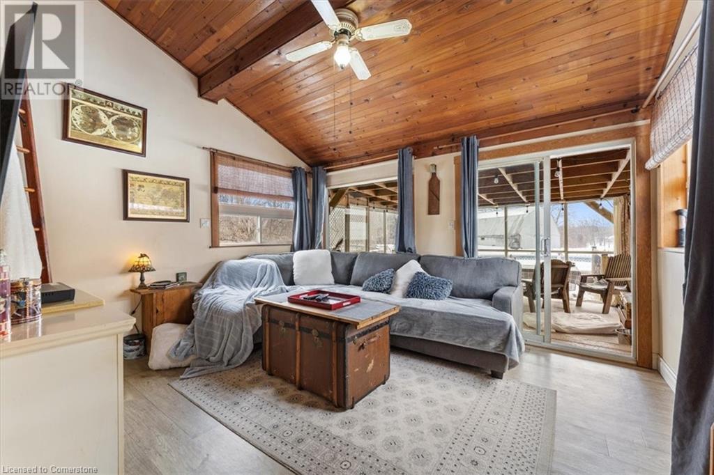 Photo 31 of 5914 Canborough Road, Wellandport ON