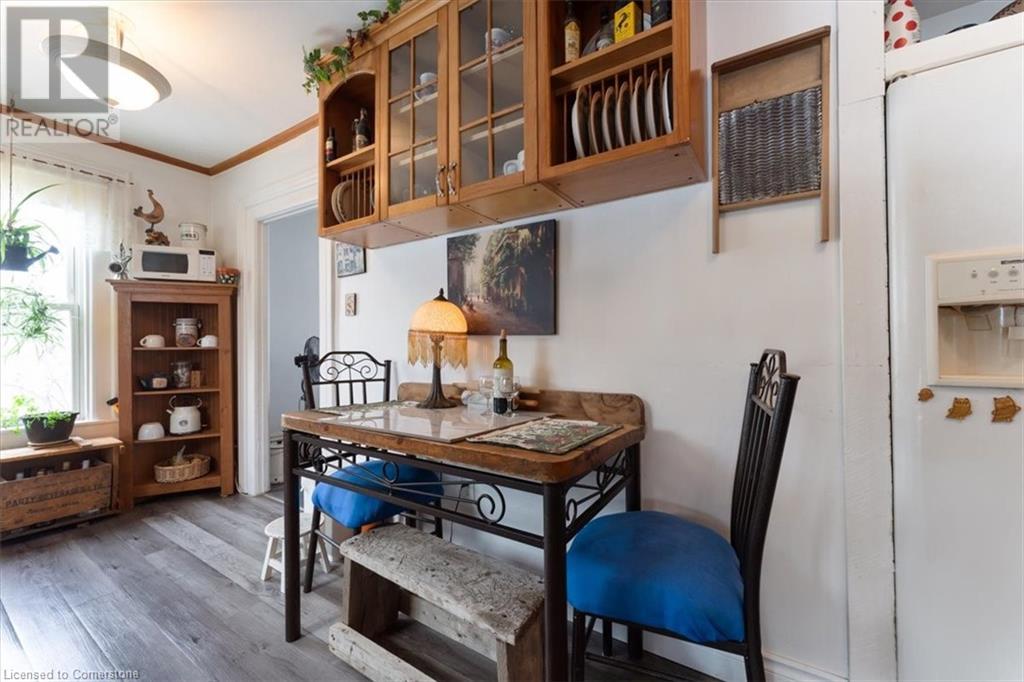 Photo 8 of 5914 Canborough Road, Wellandport ON