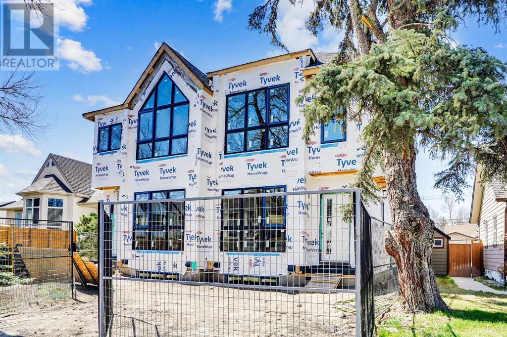 Single Family House for Sale in  Regent Crescent NE Renfrew Calgary 