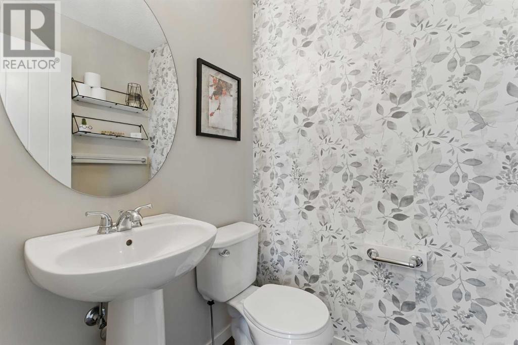 Single Family House for Sale in  Evansridge Circle NW Evanston Calgary 