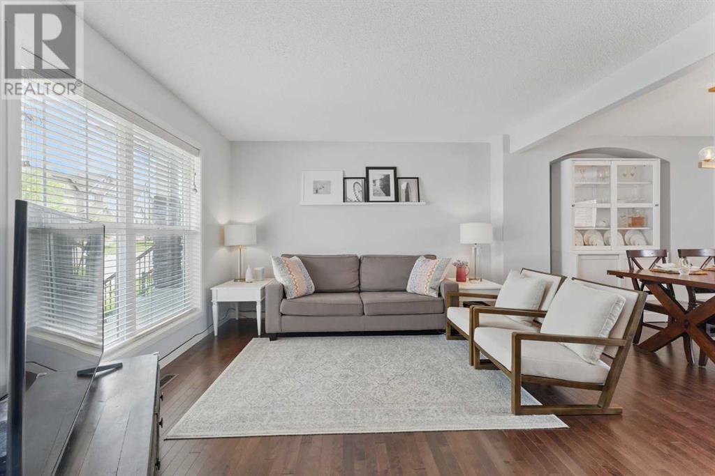 Single Family House for Sale in  Evansridge Circle NW Evanston Calgary 