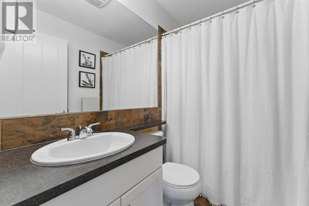 Single Family House for Sale in  Evansridge Circle NW Evanston Calgary 