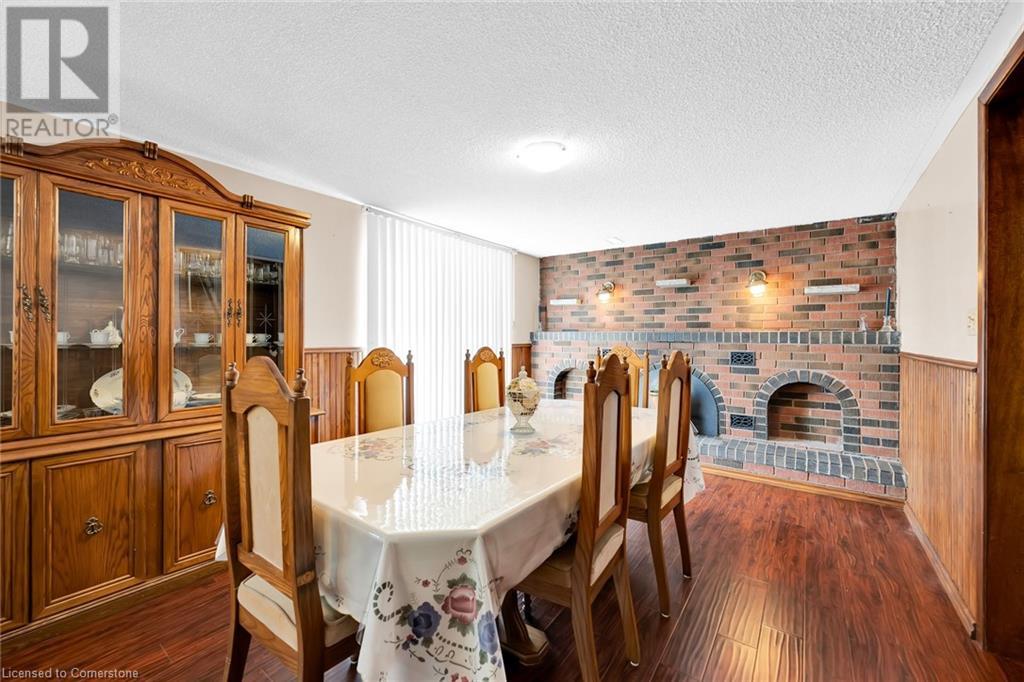 Photo 25 of 11 Algonquin Court, Hamilton ON