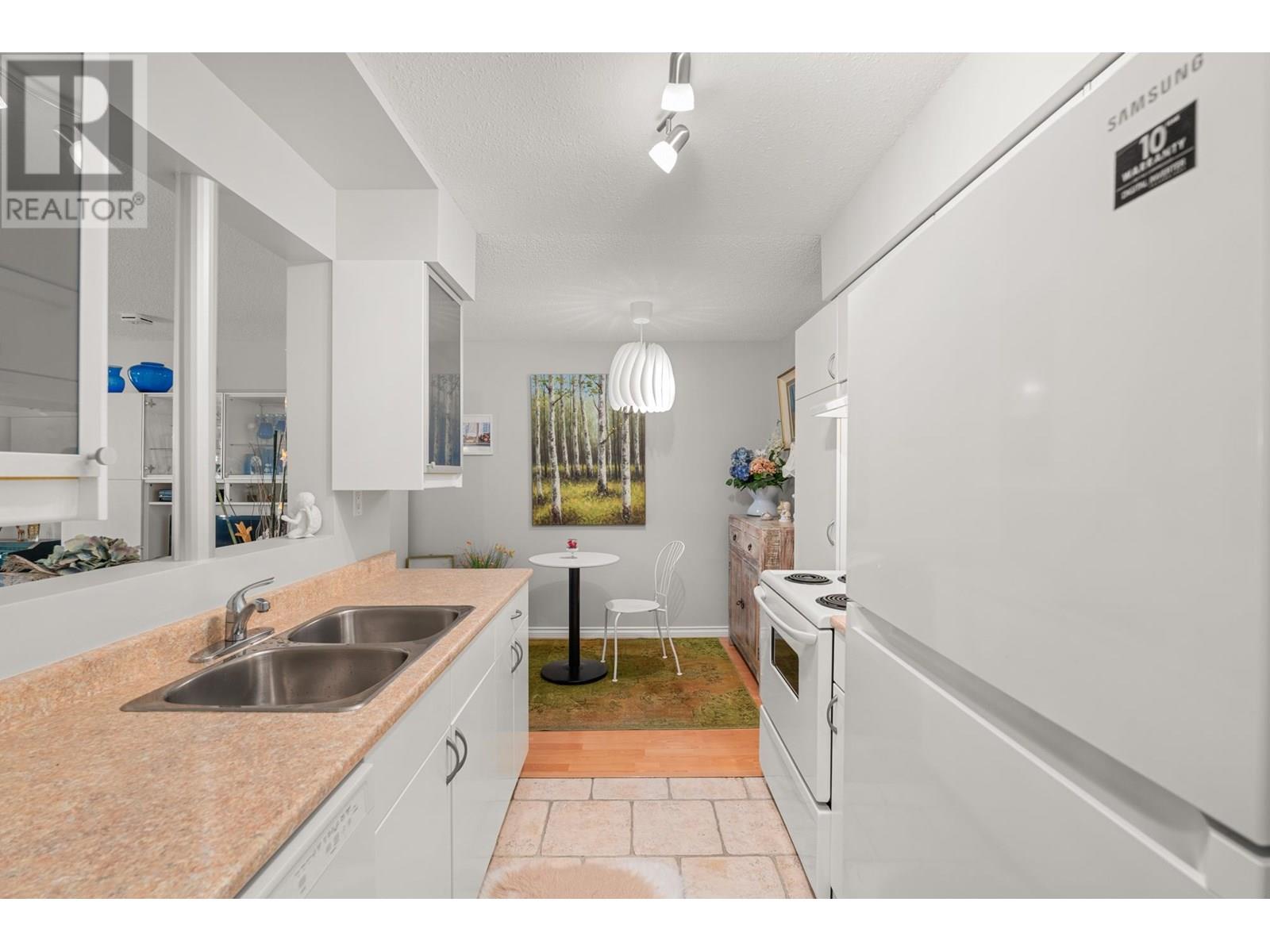 Photo 16 of 215 4373 Halifax Street, Burnaby BC