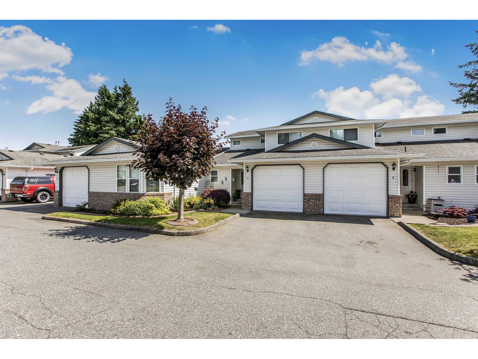 Photo 2 of 8 32861 Shikaze Court, Mission BC