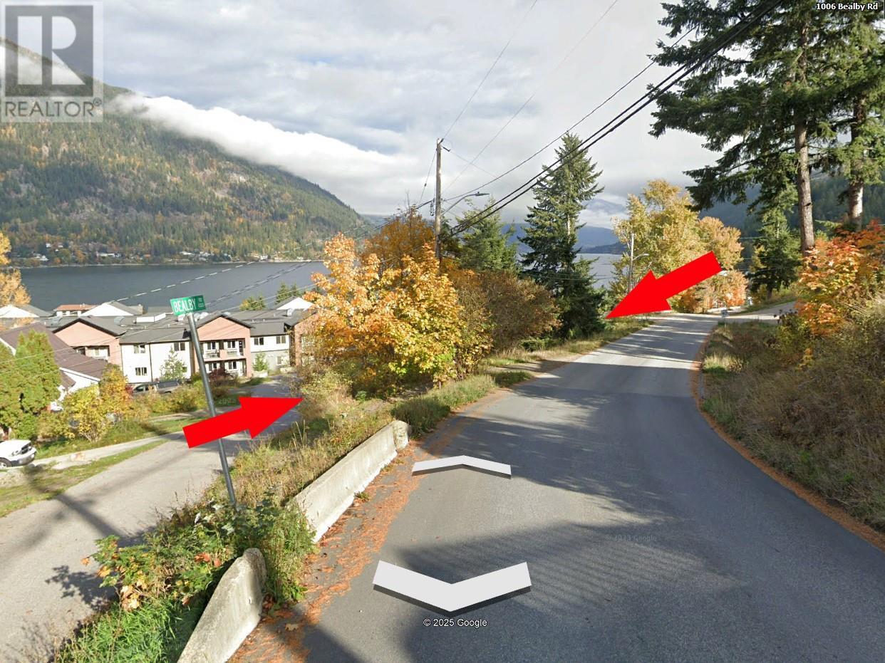Photo 3 of 1104 Government Street, Nelson BC