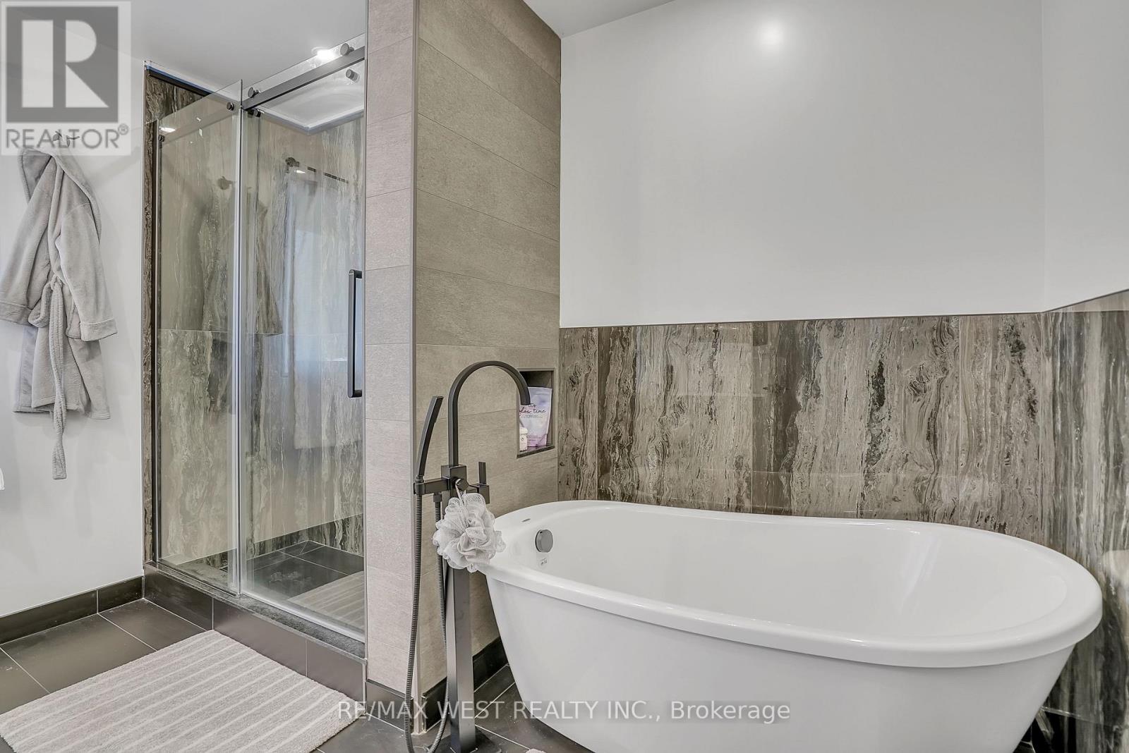Photo 7 of 6098 Vasey Road, Springwater ON