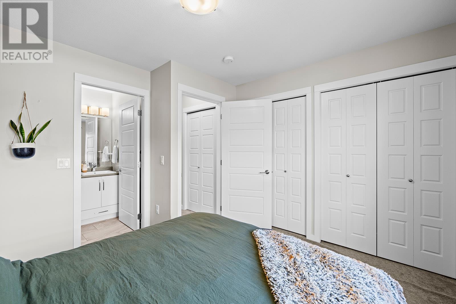 2 680 Old Meadows Road, Kelowna