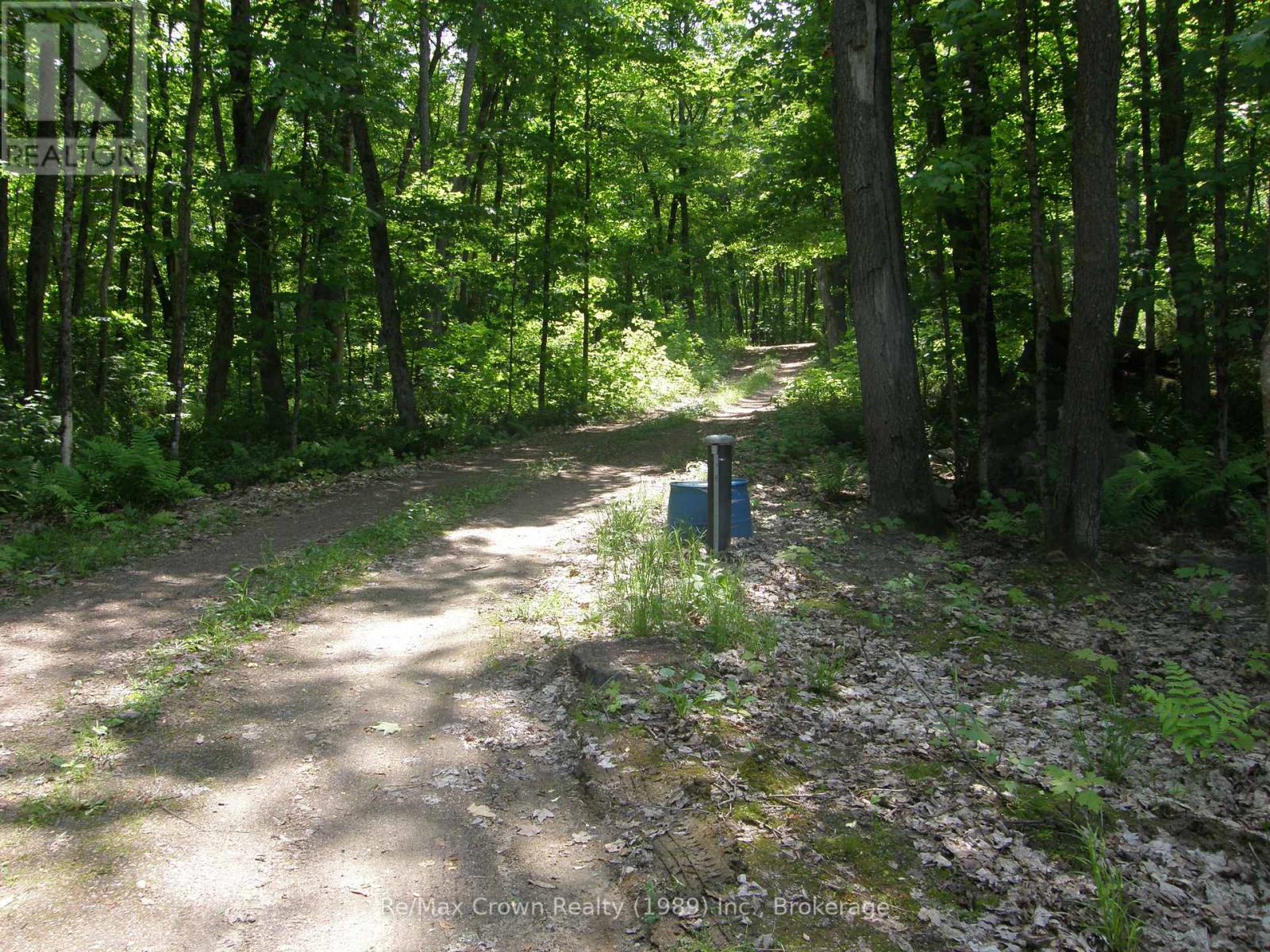 Photo 12 of 41 Andy Neville Parkway, Machar ON