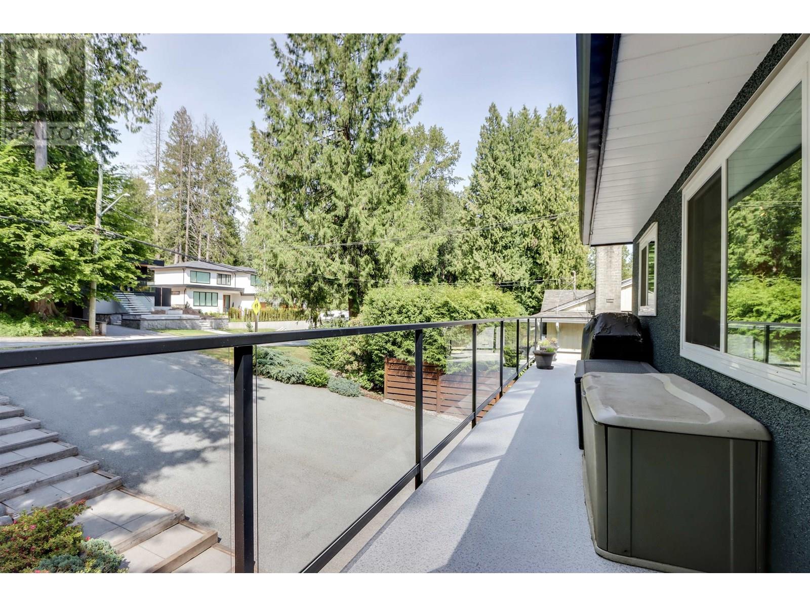 Photo 7 of 999 Frederick Road, North Vancouver BC