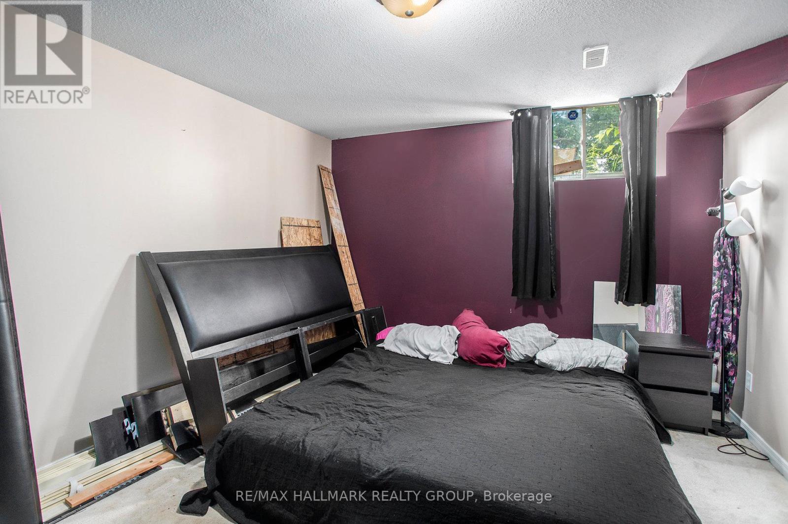 Photo 23 of 119 Topham Terrace, Ottawa ON