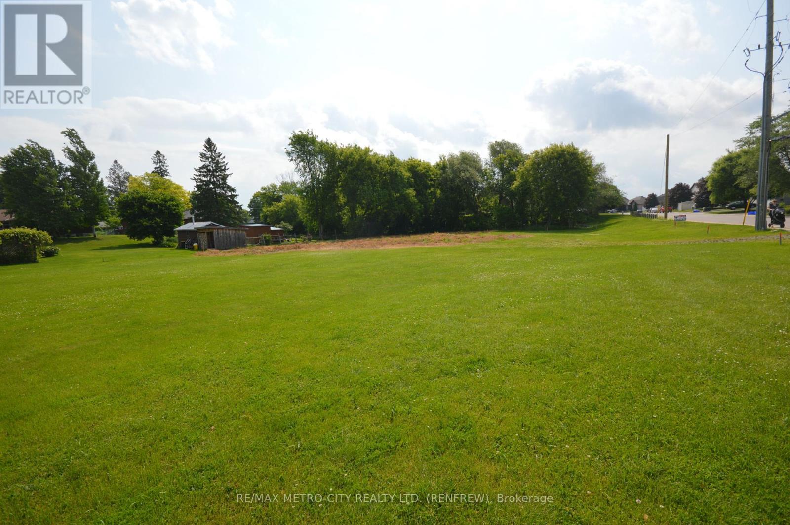 Photo 3 of 00 Arthur Street, Arnprior ON