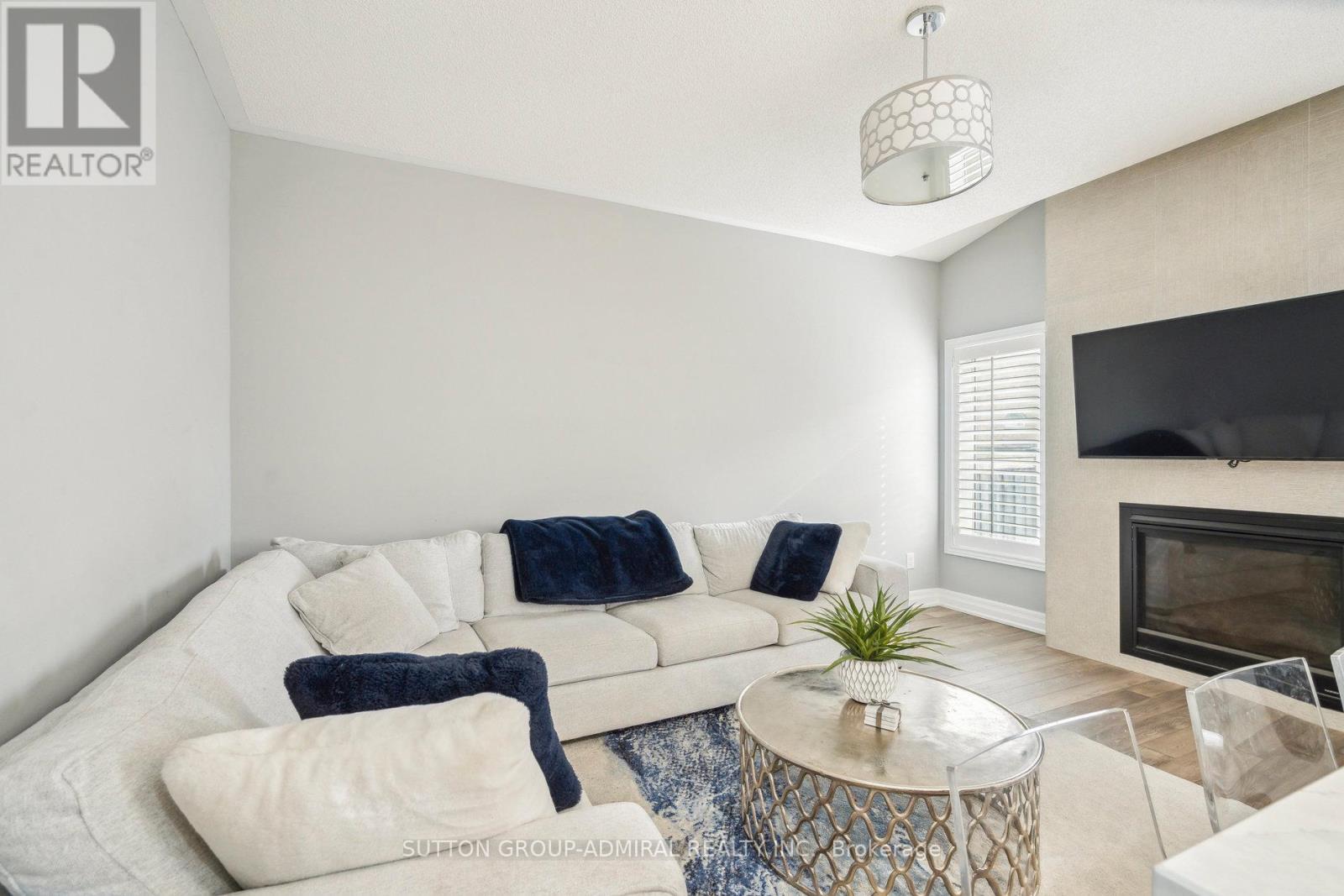 Single Family House for Sale in  BLUE GROUSE ROAD Vaughan (Patterson) 