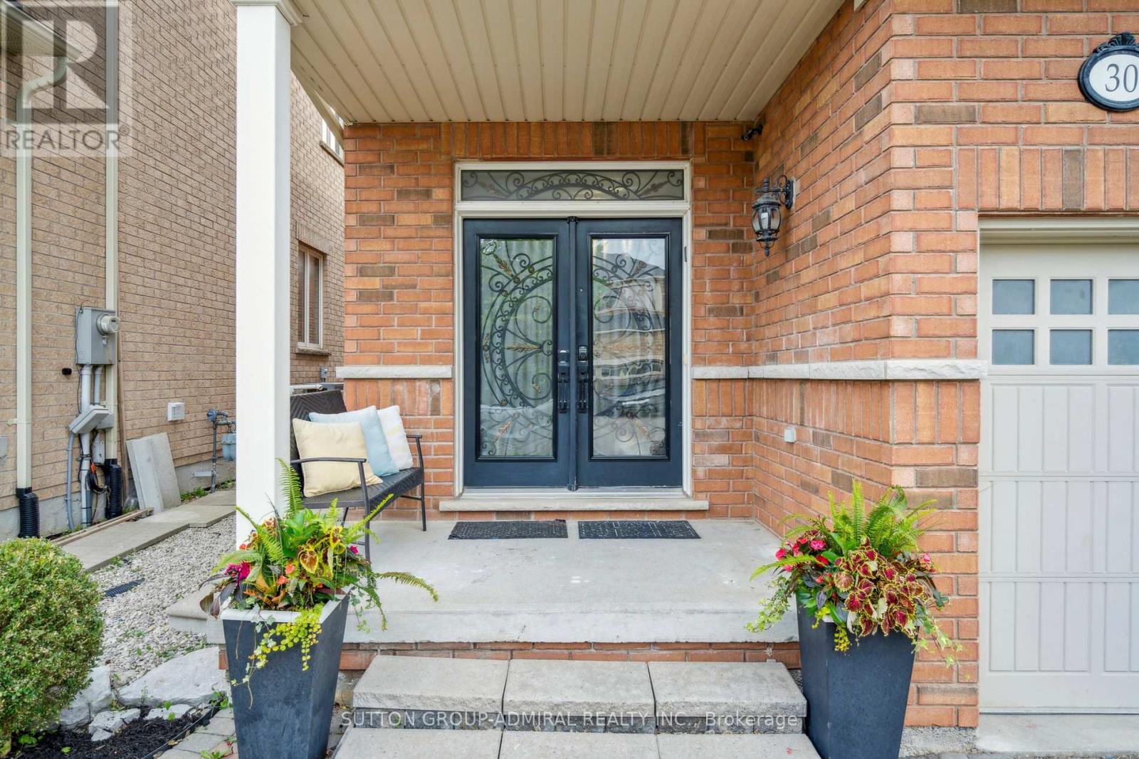 Single Family House for Sale in  BLUE GROUSE ROAD Vaughan (Patterson) 