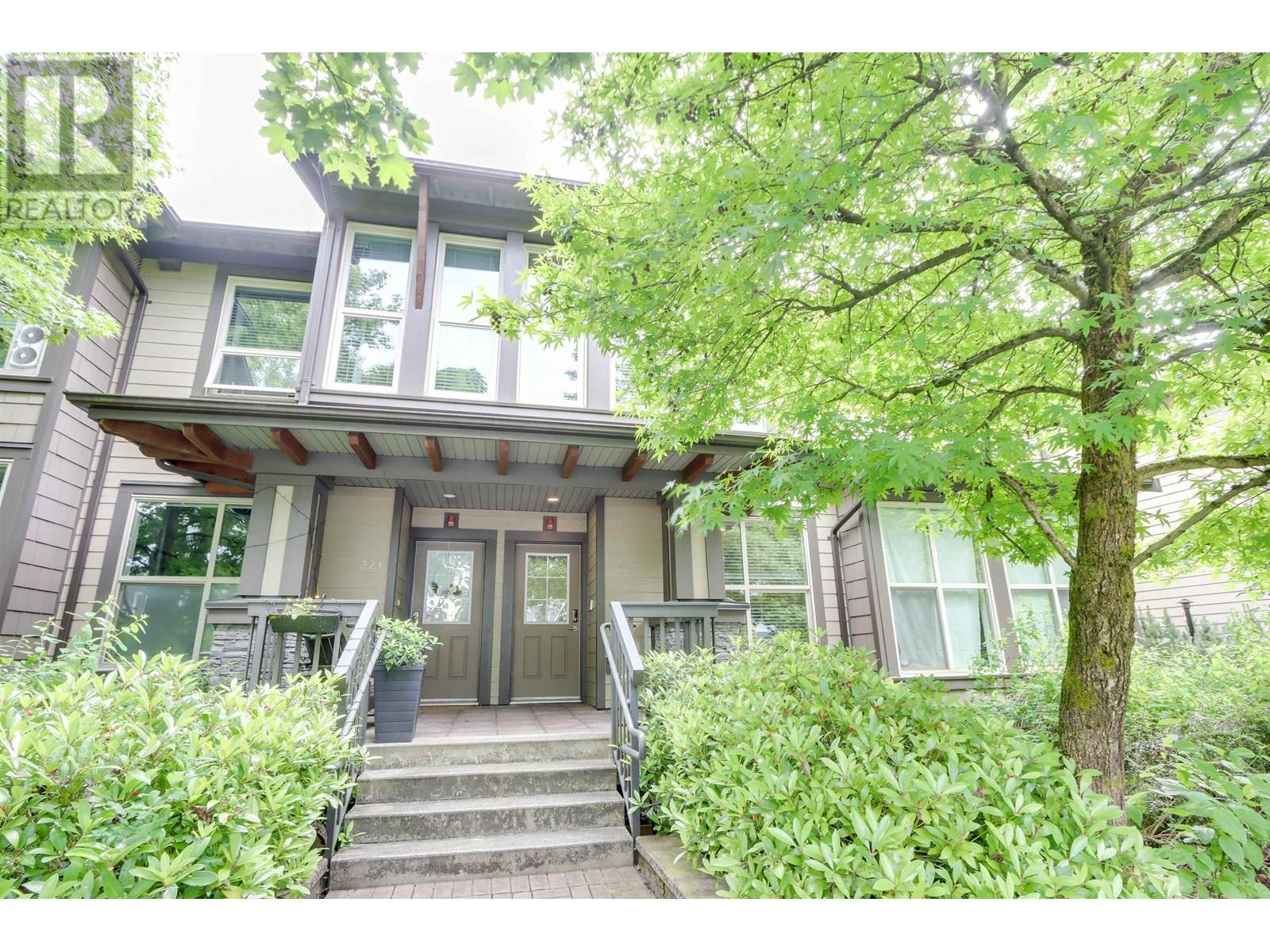 Photo 6 of 319 E 15 Street, North Vancouver BC