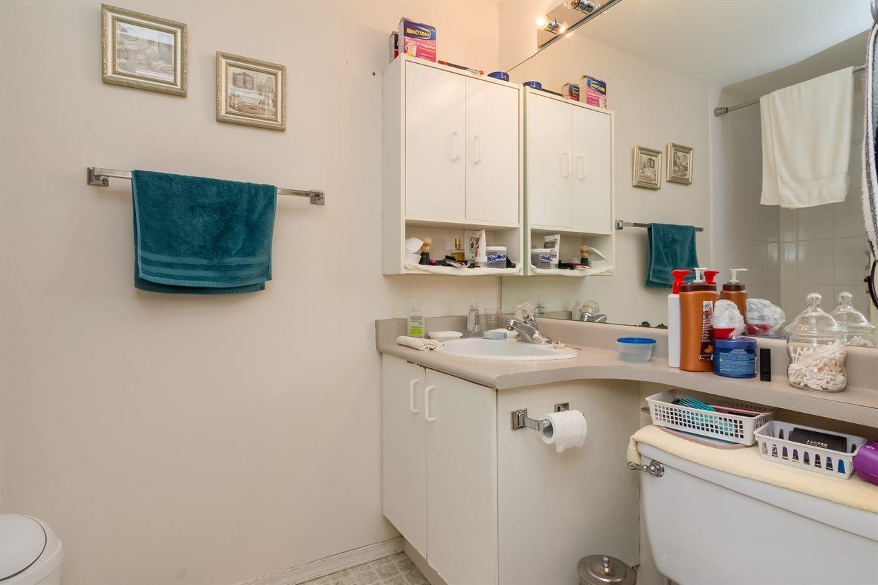 Photo 10 of 309 5499 203 Street, Langley BC