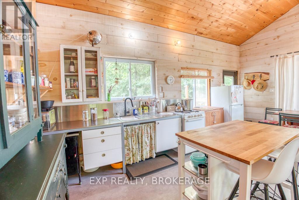 Photo 9 of 1305 Thunder Lane, Frontenac ON